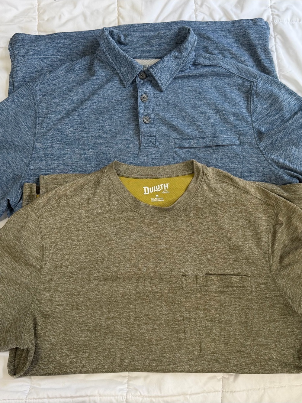 Duluth Trading Co Men's Olive Crew Neck Pocket Shirt Size Medium